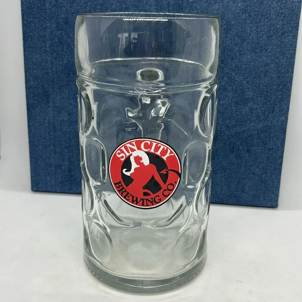 Giant 42oz Dimpled Glass Beer Mug Sin City Brewing Logo - Picture 5 of 8
